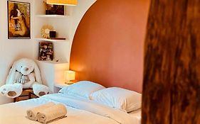 Charmant Appartement Au Coeur De Montmartre!